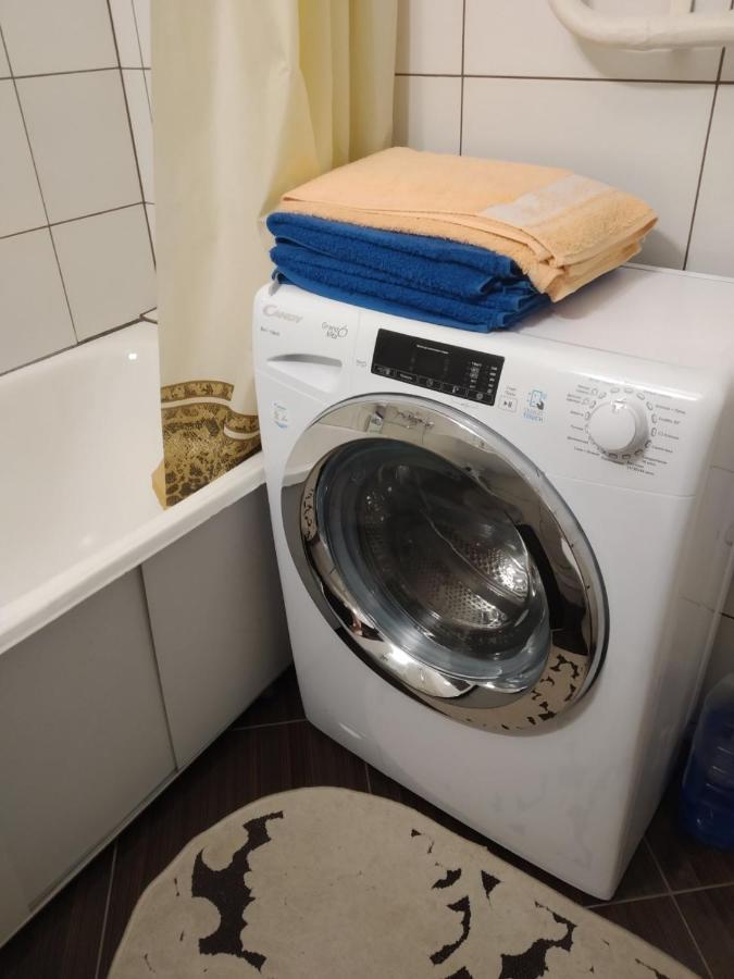 Apartments On Masherova 92 Brest Luaran gambar
