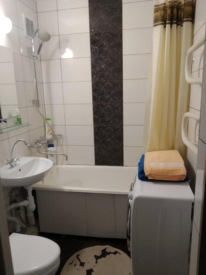 Apartments On Masherova 92 Brest Luaran gambar
