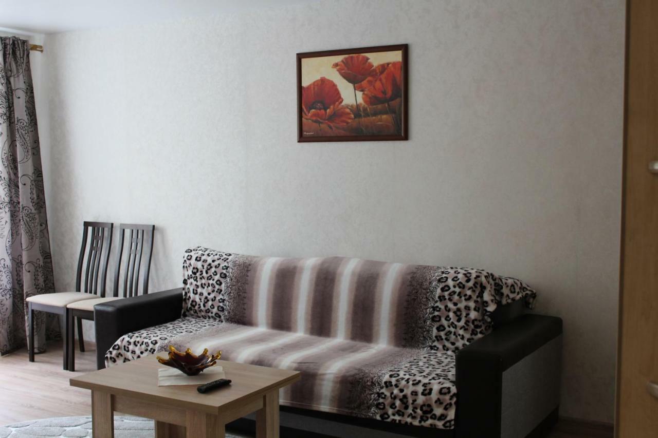 Apartments On Masherova 92 Brest Luaran gambar