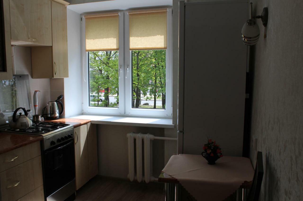 Apartments On Masherova 92 Brest Luaran gambar