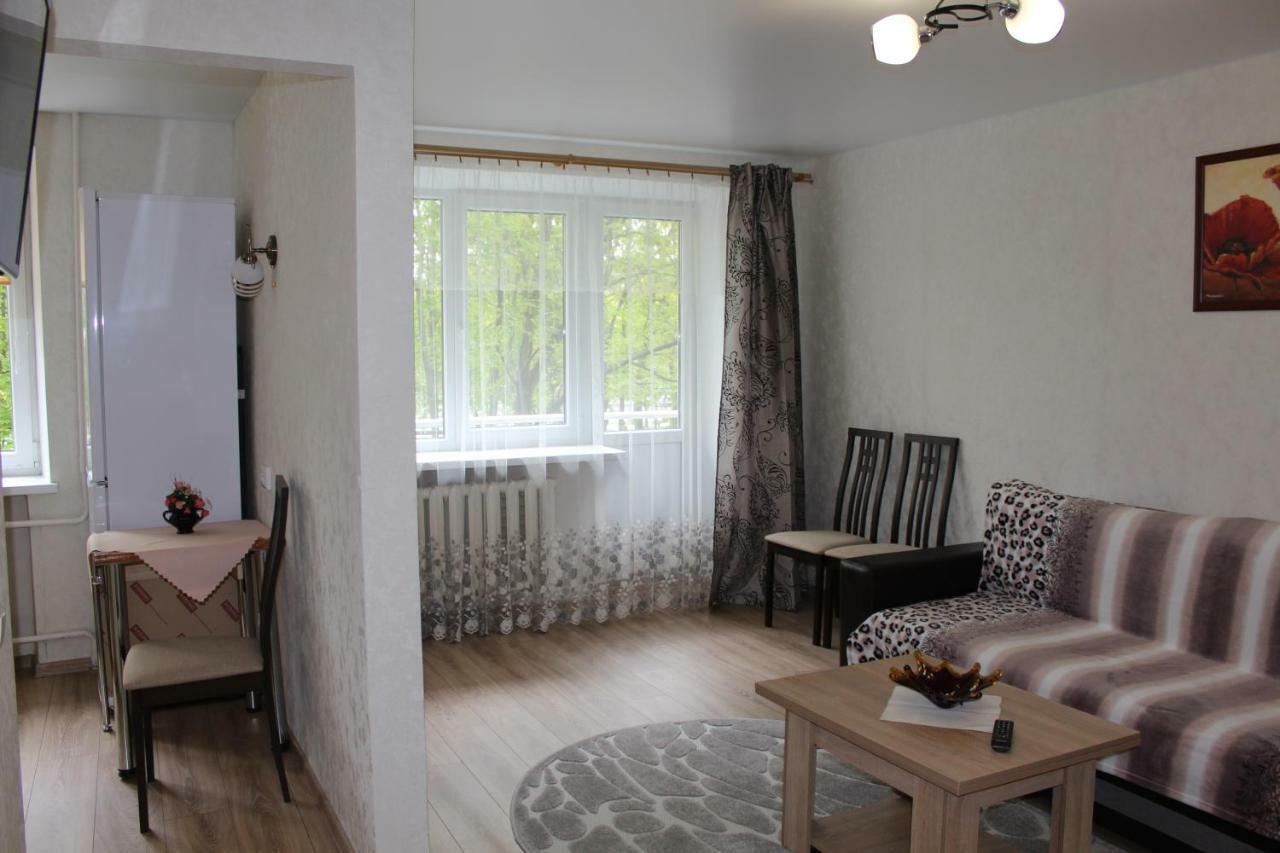 Apartments On Masherova 92 Brest Luaran gambar